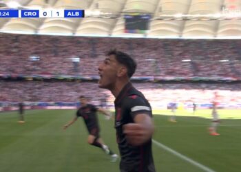 VIDEO/ Shqipëri-Kroaci, Qazim Laçi kalon në avantazh kuqezinjtë dhe ngre në këmbë stadiumin