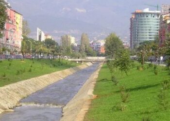 Emri/ 40-vjeçari gjendet pa ndjenja në Lanë, humb jetën në spital