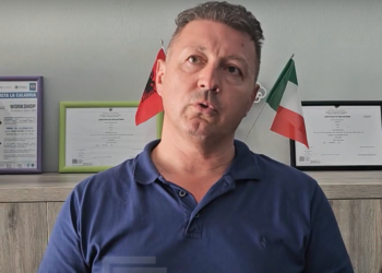 ”Besova te Shqipëria”, historia e italianit që jeton në Vlorë dhe e ndjen veten si në shtëpi