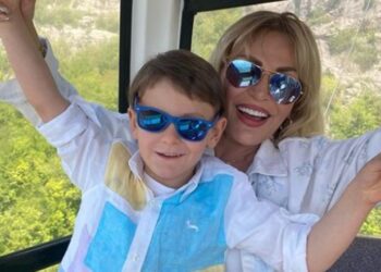 Divorci/ Pas skandalit të bujshëm me bashkëshortin, Maya publikon foton e rrallë me djalin