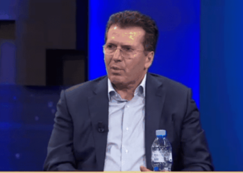 “Grup konkurrues nga diaspora…”/ Mediu “tradhton” Berishën: S’fitojmë dot vetëm me të. Ka disa njerëz meskinë aty që s’pranojnë hapjen e bashkimin