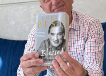 Deklaroi divorcin me Monikën, Ilir Meta tani i futet leximit. Libri me figura për legjendën e futbollit…!