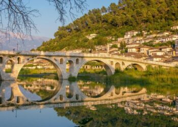 “Time”: Shqipëria, destinacioni më emocionues për pushime familjare