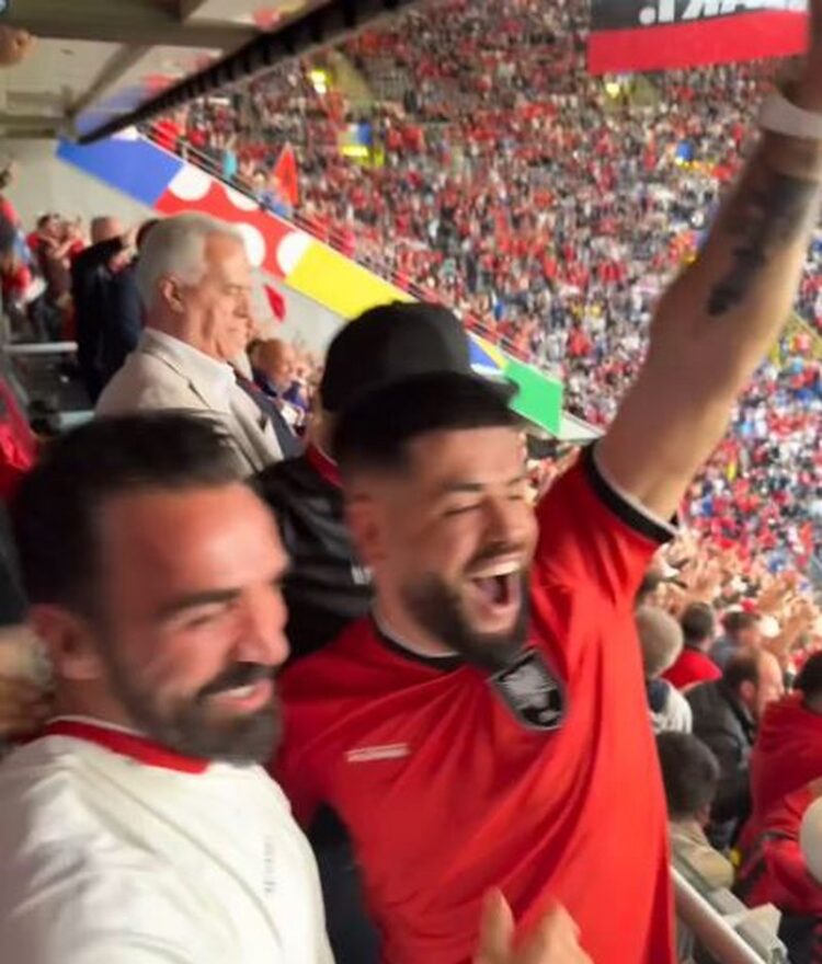 Nga Noizy tek Arbana Osmani, kush ishin VIP-at që mbështetën Kombëtaren në Dortmund