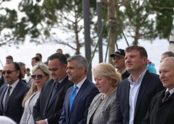 E konsideron kandidat të PS për Himarën/ OMONIA sulmon Tavon: Kameleoni që nuk e di akoma pas 30 vitesh me kë parti është