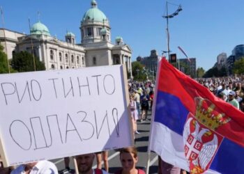 Financial Times: Vuçiç i jep dritën jeshile ndërtimit të minierës së litiumit në Serbi