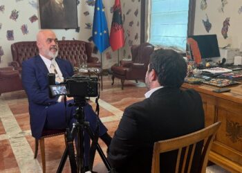 Emisioni i RAI3, Rama: U mbars mali e polli një mi! Hardhucat e zhapikët nuk e nëpërkëmbin dot Shqipërinë