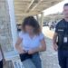 Po largoheshin pas vizitës në Shqipëri, Policia në Rinas i dorëzon portofolin e humbur turistëve nga Franca