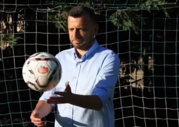 Bledi Shkëmbi zyrtarizohet trajneri i ri i Tiranës