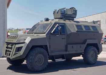 VIDEO / Rama prezanton “Shotën”, automjetin e parë ushtarak të blinduar “Made in Albania”