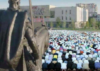 Censi, për herë të parë ndër shekuj besimtarët myslimanë në Shqipëri bien nën 50%