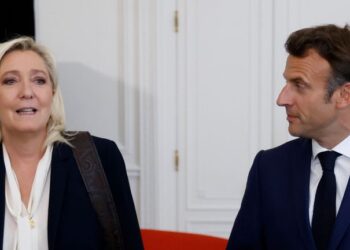 Zgjedhjet në Francë, Marine Le Pen projektohet e para, Macron në vend të tretë
