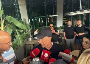 Përfundoi rrugëtimin në ‘Euro 2024’, kombëtarja mbërrin në Rinas: Merituam më shumë! Silvinjo: Ndihem krenar!