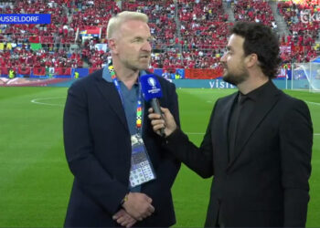 Igli Tare i emocionuar nga tifozët: Fiton Shqipëria 2 me 1. Kjo skuadër ka nevojë për Brojën…!