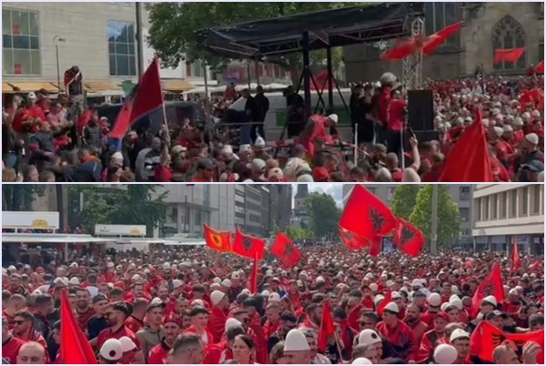 VIDEO/ Atmosferë miqësore: Italianët ‘përgjërohen’, tifozët shqiptarë u thyejnë makaronat para syve