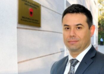 Rama vijon ndryshimet në qeveri: Dorian Tola emërohet zëvendës ministër i Mbrojtjes