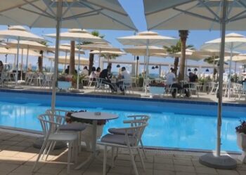 4 muaj të paguara dhe siguracione, si qeveria do të ndihmojë punonjësit sezonalë