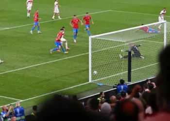 VIDEO/ Turqia ia del me vuajtje, fiton në fund përballë Çekisë dhe arrin në 1/8-at