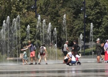 Nga sot, temperatura përvëluese në Shqipëri: Si të parandaloni emergjencat e lidhura me nxehtësinë