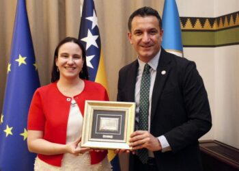 Veliaj nga Sarajeva: Kënaqësi të takoja homologen Benjamina Karić, e cila eka shndërruar qytetin në qendrën e artit, kulturës dhe ekonomisë boshnjake