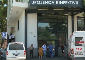 Mbërrin Omicron K3 në Shqipëri! Mjekja: Shenjat, si ta dalloni nga ‘ftohja’