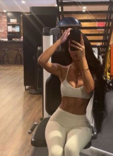 E dashura 23-vjeçare e Robert Berishës “ndez” rrjetin me linjat e saj trupore