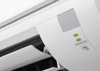 Sa gradë duhet ta mbajmë kondicionerin ditën dhe sa natën?