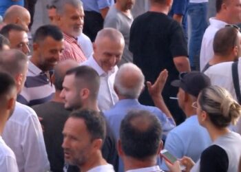 Meta-Berisha, dyshja besnike, kreu i PL i bashkohet protestës