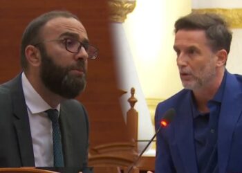 Debate për mikrokreditë, Braçe “fshikullon” deputetët e PD: Kush është në konflikt interesi me bandën e përmbaruesve të dalë nga salla!