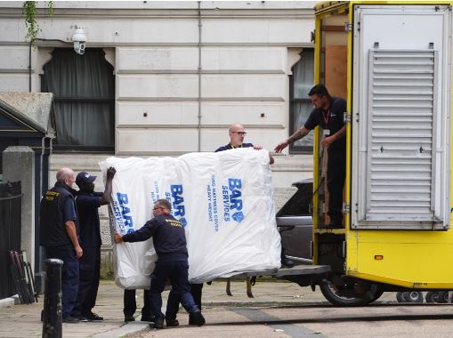 Sunak nuk lë asgjë në rezidencë, boshatis godinën për kryeministrin e ri të britanikëve (FOTO)