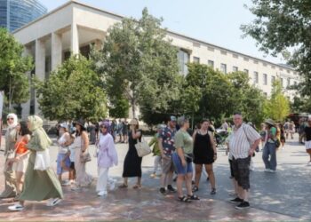 Temperaturat e larta, Veliaj apel qytetarëve: Shmangni lëvizjet gjatë orëve të pikut!