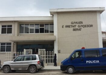 I përjashtuar dy herë nga Policia e Shtetit, Gjykata e Beratit vendos për ish-efektivin