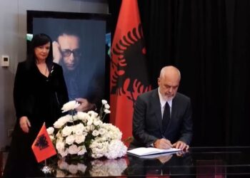 Ai erdhi, shkroi dhe iku! U prehsh në paqe Ismail, i the të gjitha