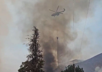 Zjarret në Dropull, lëndohen dy zjarrfikës, nisen në spital