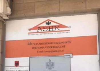 Punonjësit e Kadastrës së Kavajës nën akuzë për “Falsifikim të dokumenteve” dhe “Shpërdorim detyre”