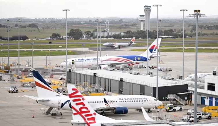 Tragjedi në ajër, një turiste humb jetën në avion pasi pësoi kolaps