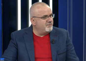 “Misioni i SPAK është ndryshimi i elitës politike dhe asaj kriminale”, gazetari: Nuk ndodh askund në botë! Dy në tre të burgosur…