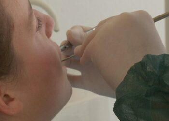 Tradita e të huajve në Shqipëri vazhdon, vijnë edhe për pushime, edhe për… të kuruar dhëmbët