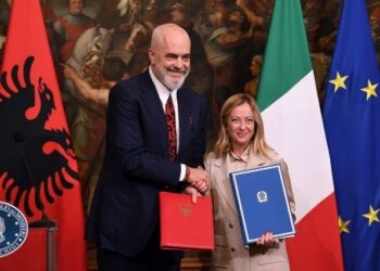 Hyn në fuqi pakti me Italinë për pensionet, përfitues të skemës 500 mijë emigrantë shqiptarë