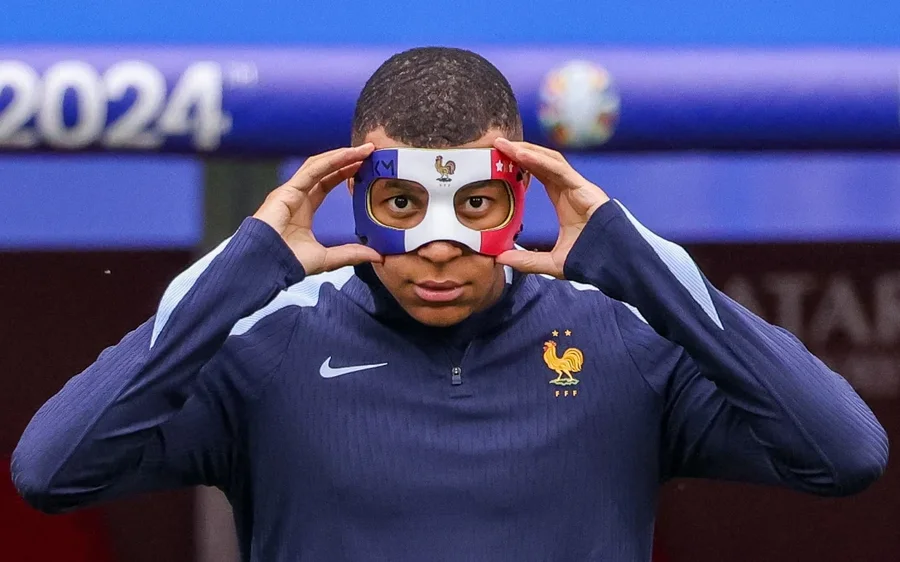 Politikë para Portugalisë, Mbappe thirrje francezëve: Mos votoni Marine Le Pen!