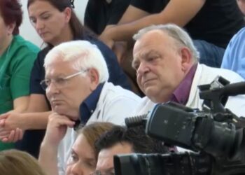 Ligji për mjekët “ndez” debate, “ministria po shkel autonominë, skeptikë edhe deputetët socialistë”
