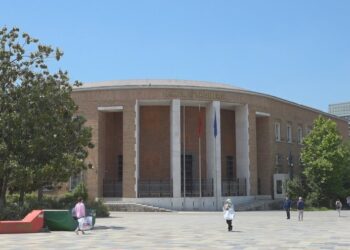 Pas tkurrjes së lehtë në prill, rezerva valutore iu rikthye zgjerimit në maj