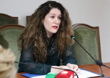 Kreu i SHISH raporton në komisionin e Sigurisë, Vlora Hyseni: “Shërbimet serbe e rusë, qëndrime armiqësore ndaj nesh”