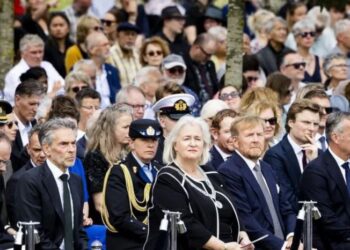 “Trupat e tyre ranë mbi fushat e lulediellit në Ukrainë dhe…”/ Një dekadë nga tragjedia me Malaysia Airlines ku humbën jetën 298 persona, familjarët: MH17 vijon të na përndjekë