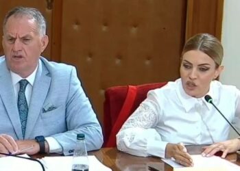 “Fole sikur kishe dhimbje lindjeje”, Gjylameti përplaset me Salianjin: Kërko ndjesë për gjuhën ofenduese!