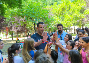 Kampe verore për fëmijët, Veliaj: Qyteti bëhet më i mirë kur bashkëpunojmë dhe ndihmojmë njëri-tjetrin