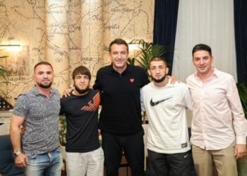 Lojërat Olimpike, Veliaj pret dy mundësit e Tiranës: Ngritja e flamurit të Shqipërisë është përgjigjja e duhur për ata dhunojnë dhe simbolet kombëtare