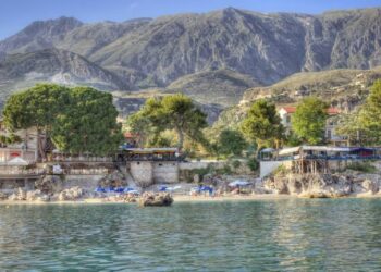 “Lonely Planet” udhëzues për Shqipërinë: Plazhe të kristalta, histori dhe bukuri natyrore