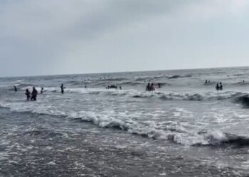 Rrezikoi të mbytet, shpëtohet pushuesi në Tale