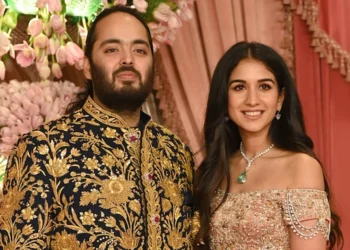 Pas 7 muajsh “valle”, martohet djali i njeriut më të pasur të Indisë